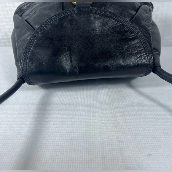 Vintage Loewe Black Leather Shoulder Bag with Embossed Anagram & Gold Ring - Picture 7 of 14